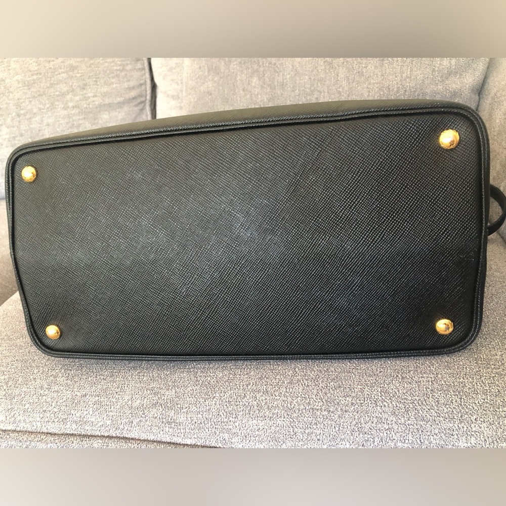 Prada  Large Black Saffiano Leather Bag with Gold Hardware - Picture 9 of 10